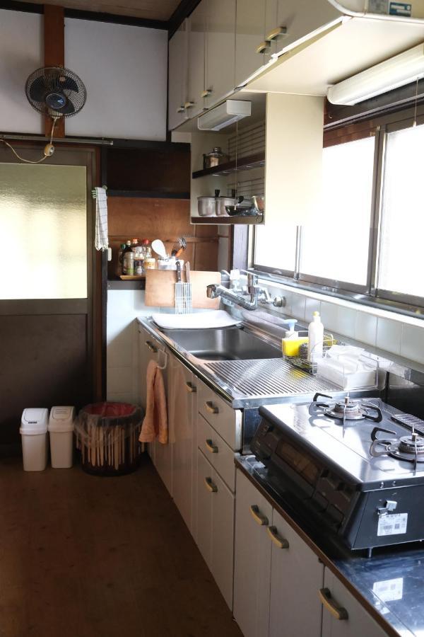 Guesthouse Kojiya 暮らしをつくる宿 旧糀屋 Fukutsu 外观 照片